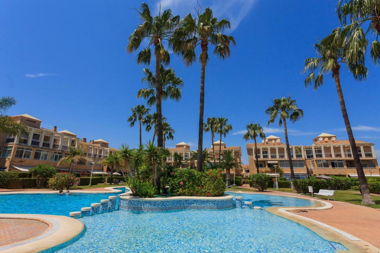 Apartamento Playa Con Piscina Y Terraza En Urbanizacion De Lujo Denia Bagian luar foto