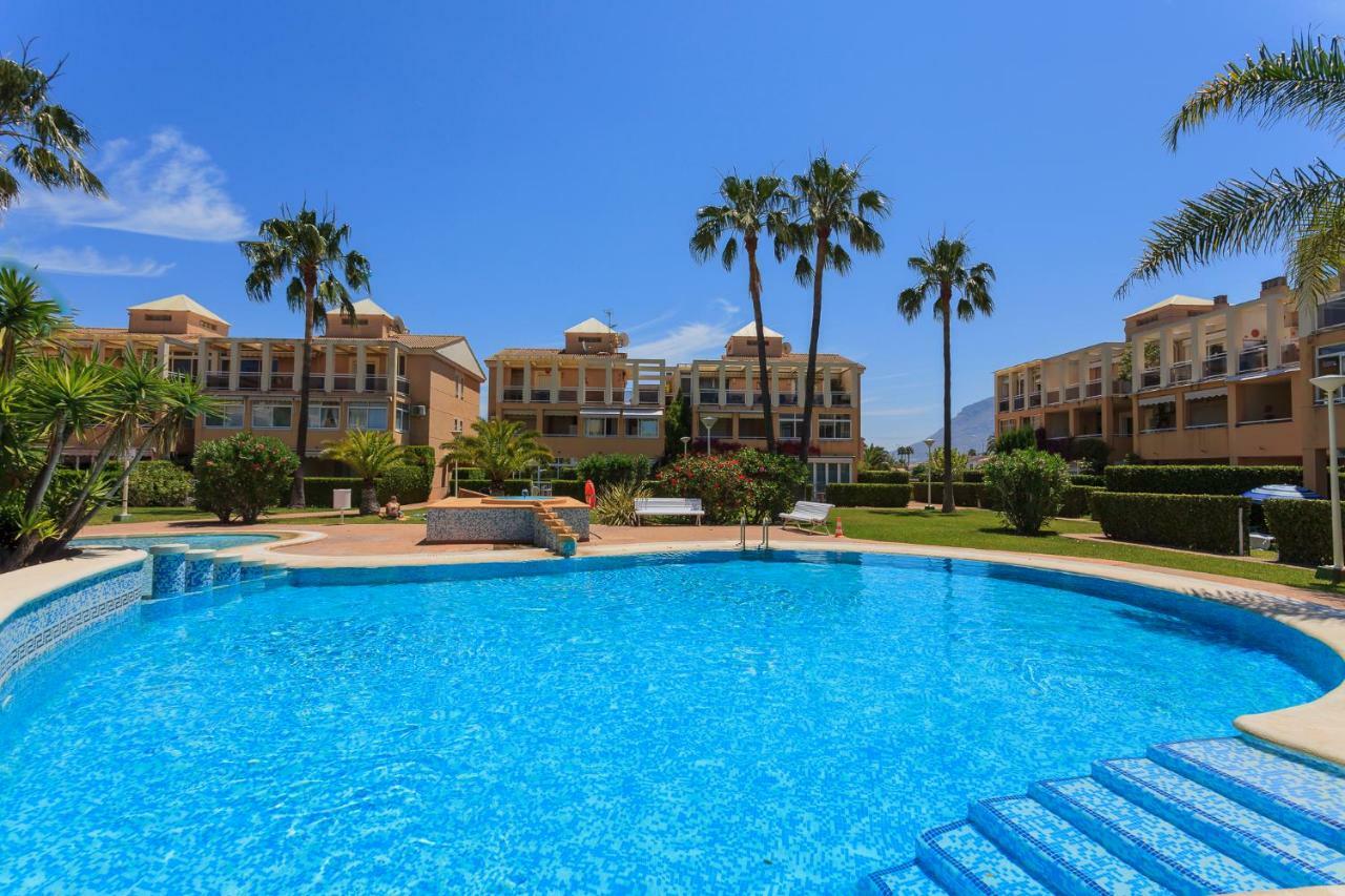 Apartamento Playa Con Piscina Y Terraza En Urbanizacion De Lujo Denia Bagian luar foto